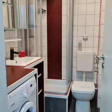 Gold Suite: Elbe Riverside Retreat With Netflix And E-bike Station