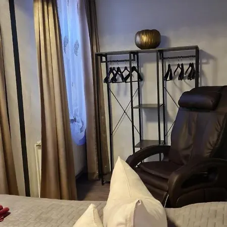 Best-preis -gold Suite- Mit Netflix, Self-check-in, Ebike Ladestation, Fahrradraum, Wlan, Netflix Und Massagesessel - Direkt Am Elberadweg Im Herzen Von Апартаменты Виттенберге