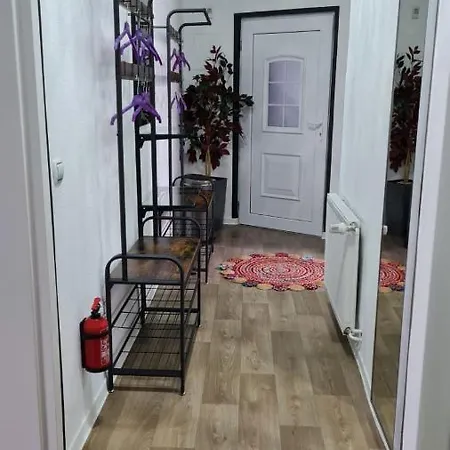 Apartman Best-preis -gold Suite- Mit Netflix, Self-check-in, Ebike Ladestation, Fahrradraum, Wlan, Netflix Und Massagesessel - Direkt Am Elberadweg Im Herzen Von