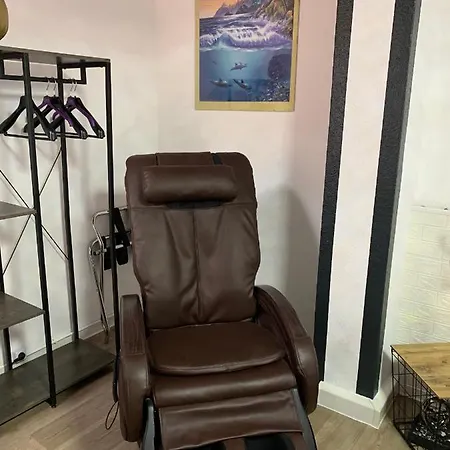 Best-preis -gold Suite- Mit Netflix, Self-check-in, Ebike Ladestation, Fahrradraum, Wlan, Netflix Und Massagesessel - Direkt Am Elberadweg Im Herzen Von Wittenberge