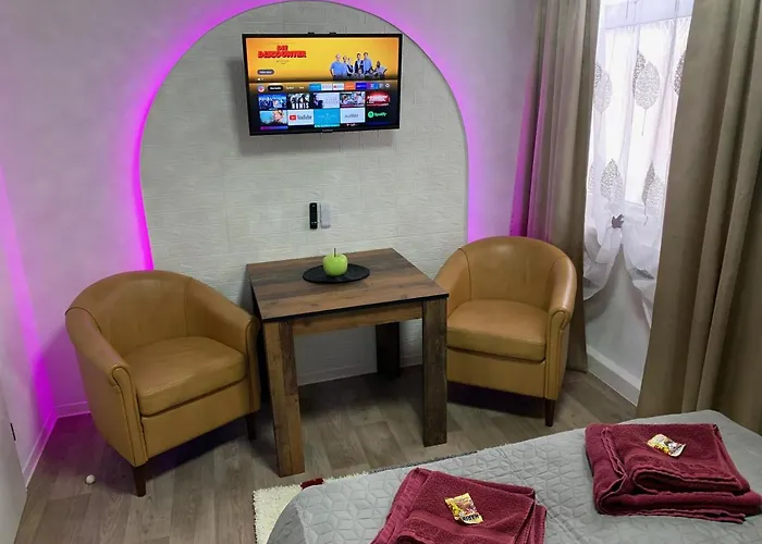 شقة Best-preis -gold Suite- Mit Netflix, Self-check-in, Ebike Ladestation, Fahrradraum, Wlan, Netflix Und Massagesessel - Direkt Am Elberadweg Im Herzen Von