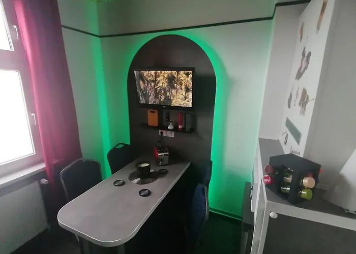 شقة Best-preis -gold Suite- Mit Netflix, Self-check-in, Ebike Ladestation, Fahrradraum, Wlan, Netflix Und Massagesessel - Direkt Am Elberadweg Im Herzen Von *